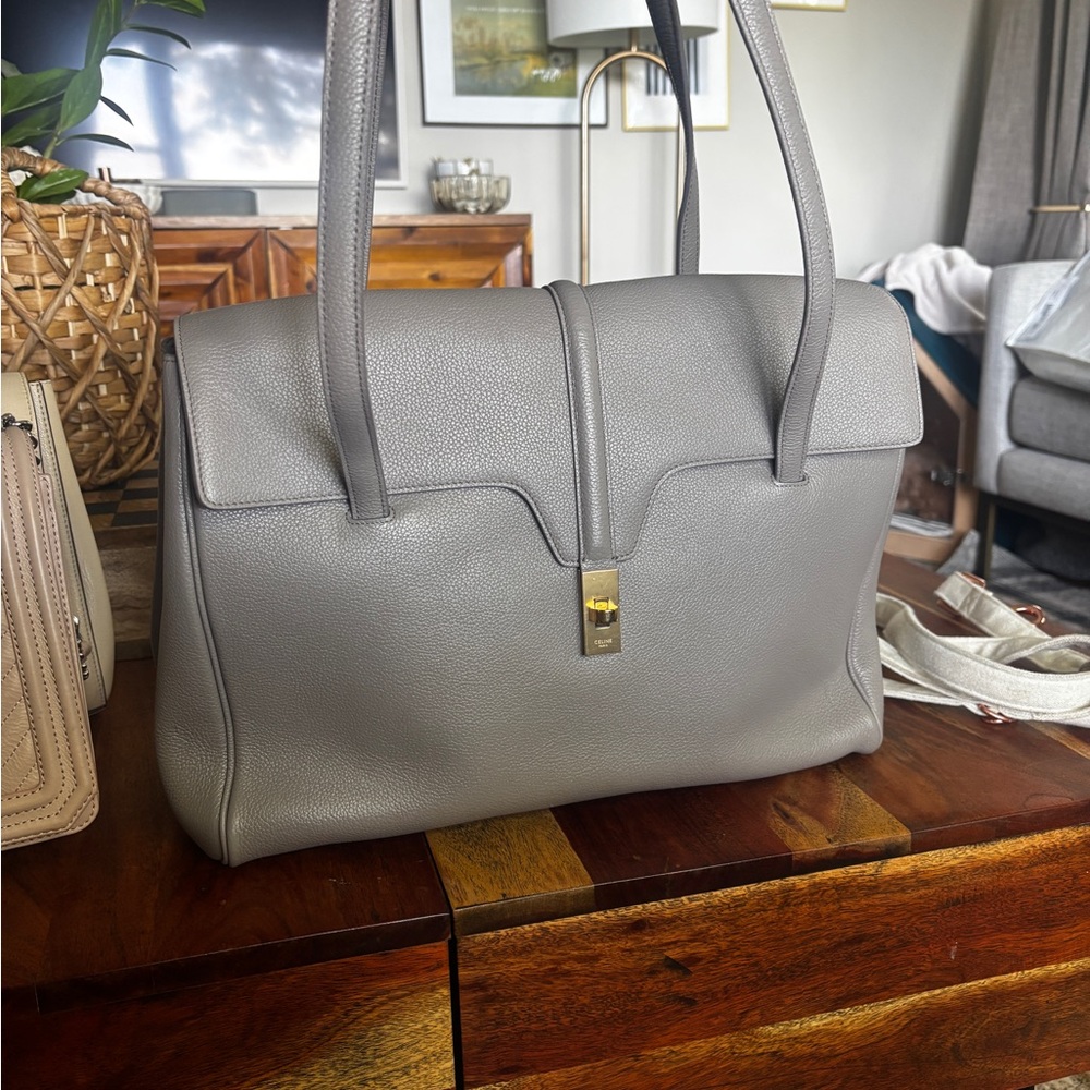 Elegant Gray Leather Handbag